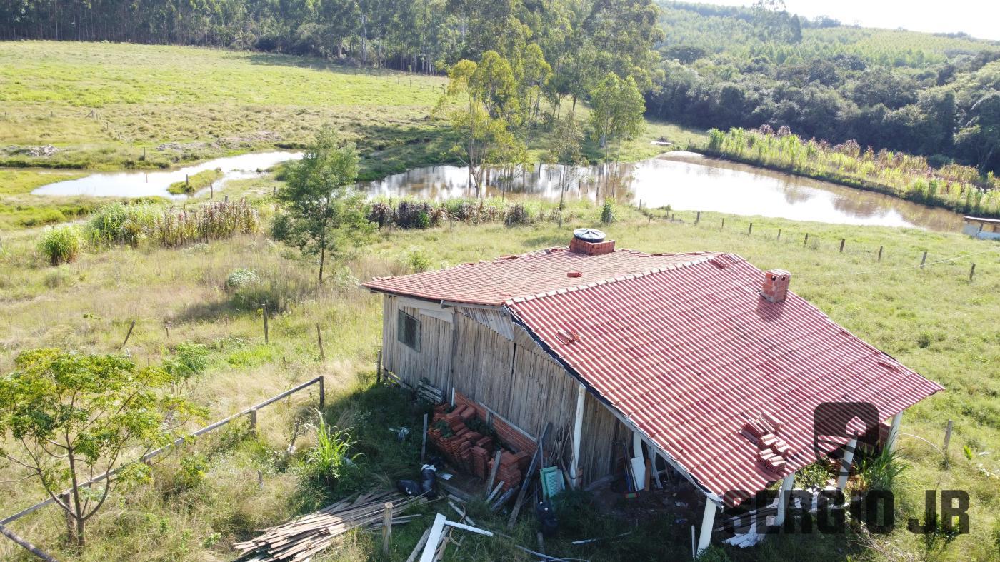 Chácara à venda com 1 quarto, 22748m² - Foto 11