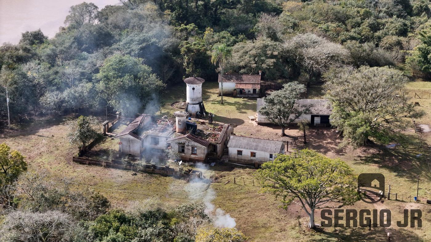 Chácara à venda com 1 quarto, 149540m² - Foto 14