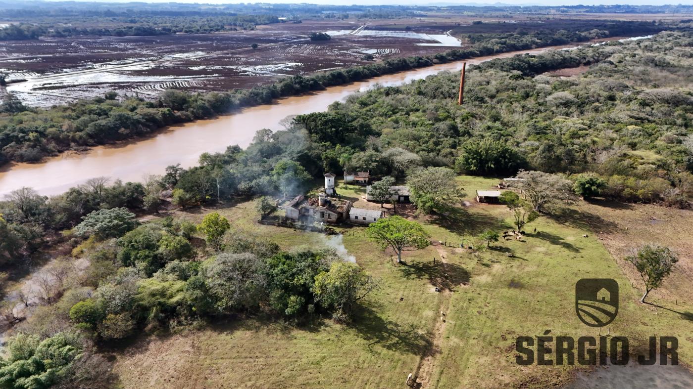 Chácara à venda com 1 quarto, 149540m² - Foto 15