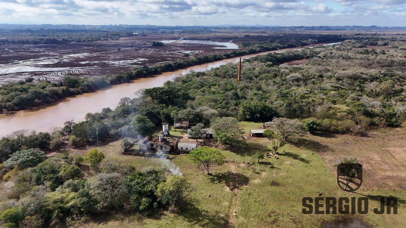 Chácara à venda com 1 quarto, 149540m² - Foto 16