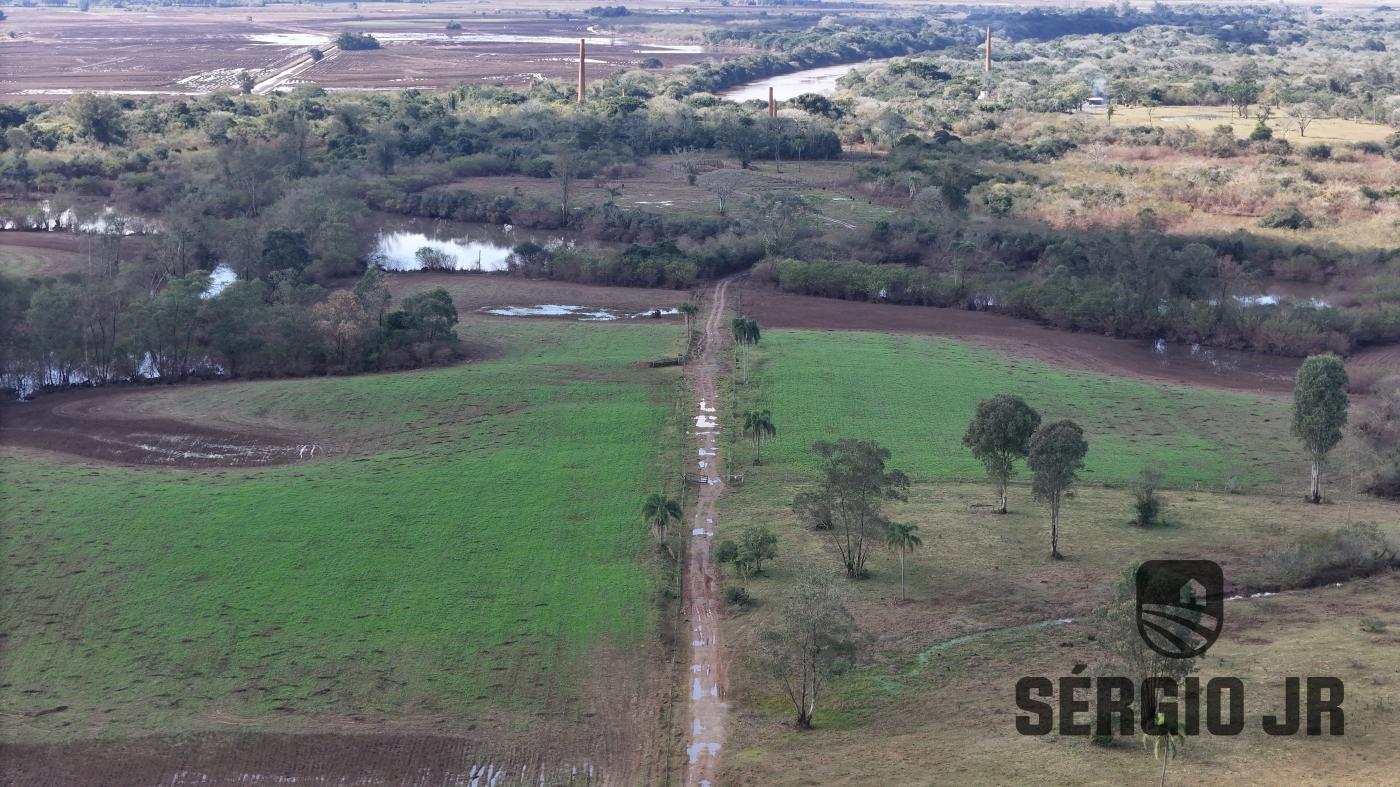 Chácara à venda com 1 quarto, 149540m² - Foto 20