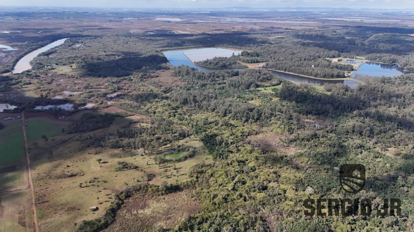 Chácara à venda com 1 quarto, 149540m² - Foto 1