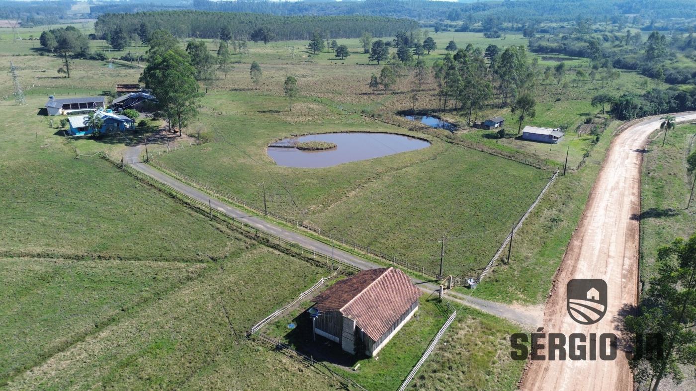 Chácara à venda com 4 quartos, 35000m² - Foto 9