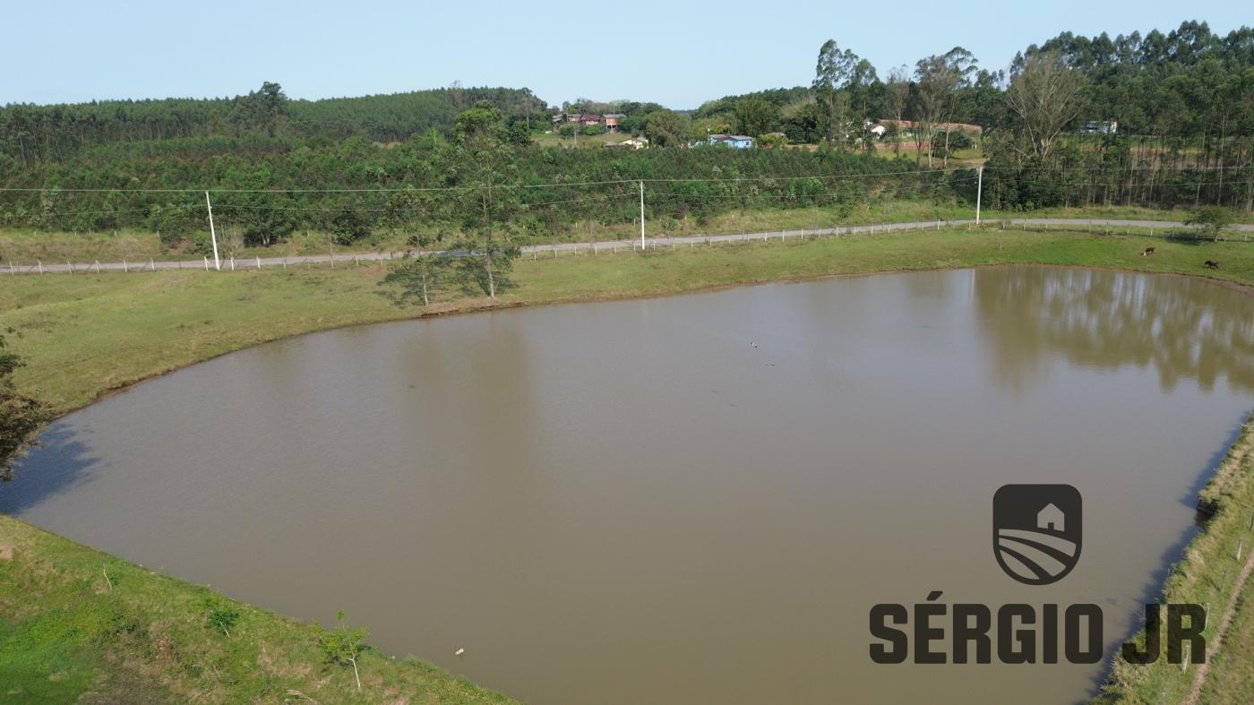 Chácara à venda com 3 quartos, 30000m² - Foto 5