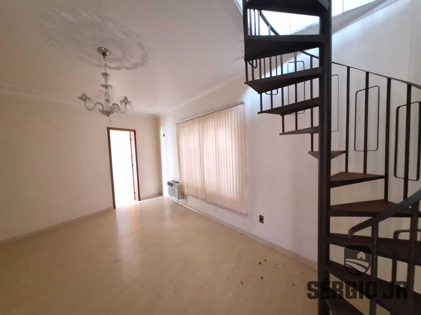 Casa à venda com 5 quartos, 275m² - Foto 14