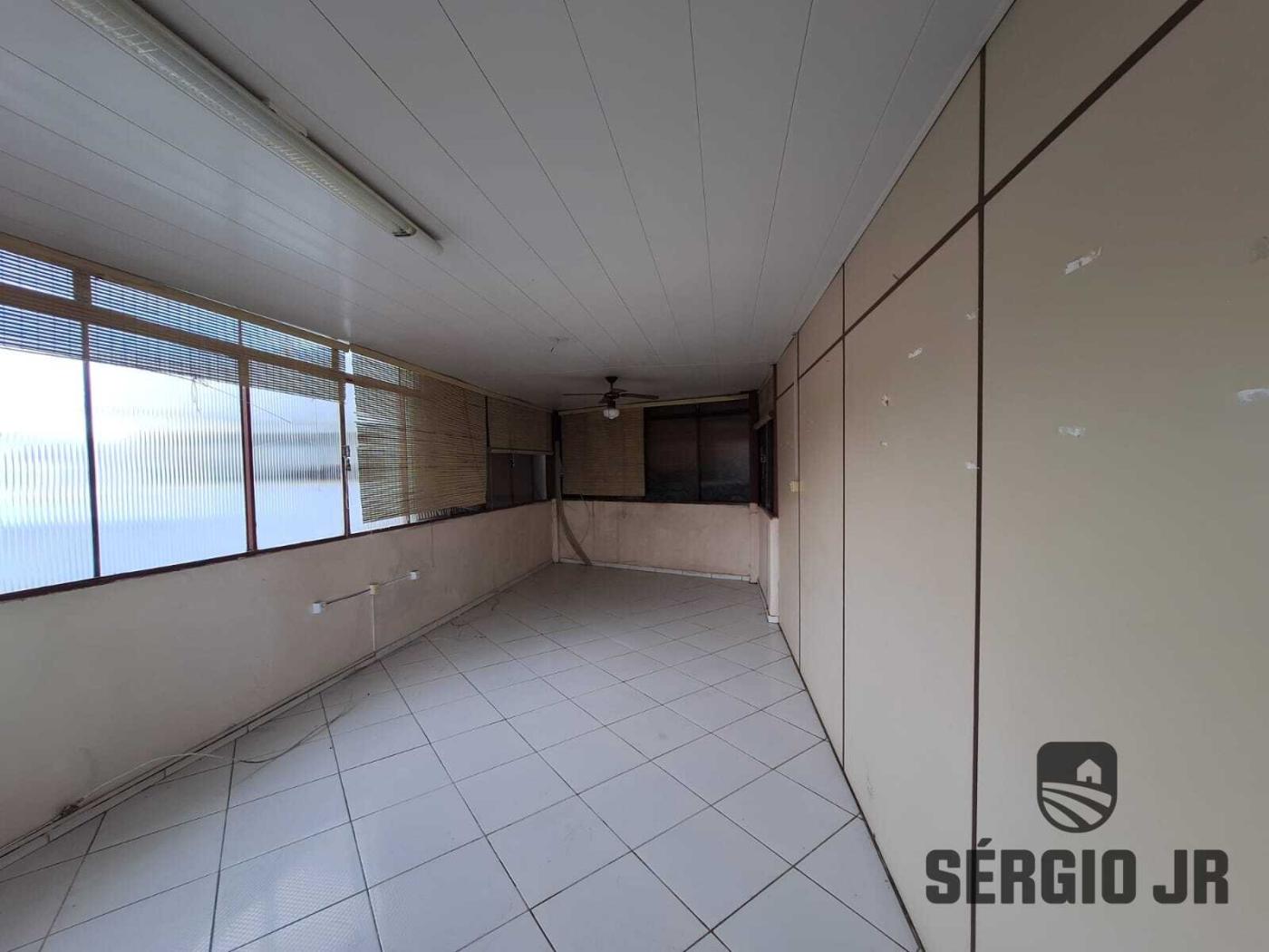 Casa à venda com 5 quartos, 275m² - Foto 22